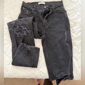 Abercrombie & Fitch Distressed 90’s Straight Ultra High Rise